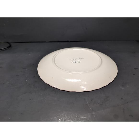 Southern Potteries‎ Blue Ridge Scalloped Plate, Hand Painted Strawberry Plate - Picture 5 of 7